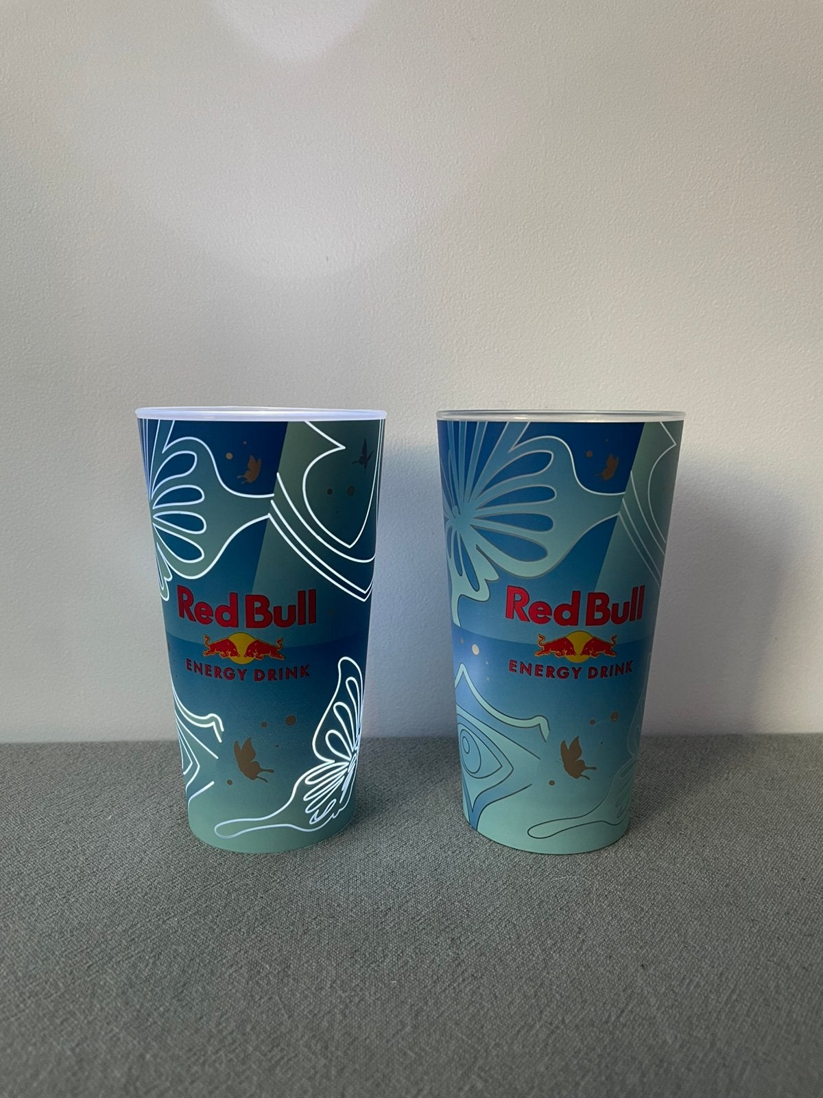 1 tasse Tomorrowland avec lampe, Enlèvement ou Envoi, Comme neuf