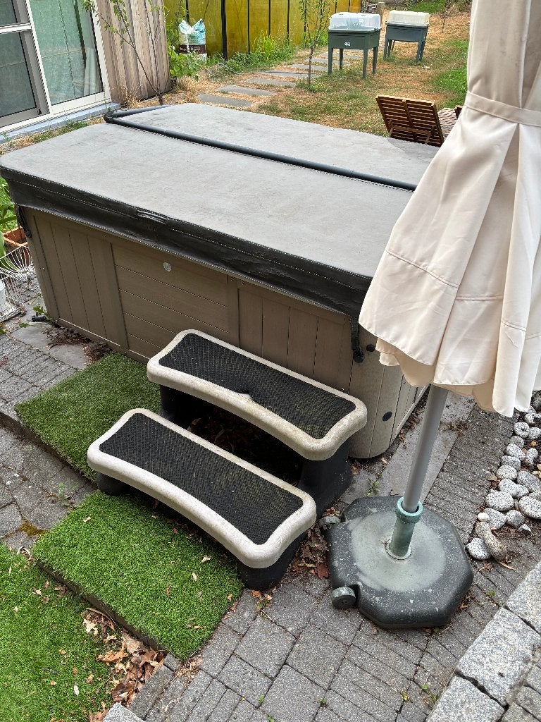 jacuzzi artesian, Jardin & Terrasse, Bains à remous et Spas, Utilisé, Fixé, Couverture, Filtre, Escalier, Enlèvement