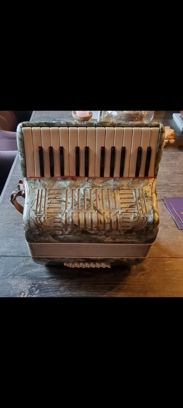 Accordéon basse Itian 32 super compact, son agréable, Musique & Instruments, Enlèvement ou Envoi