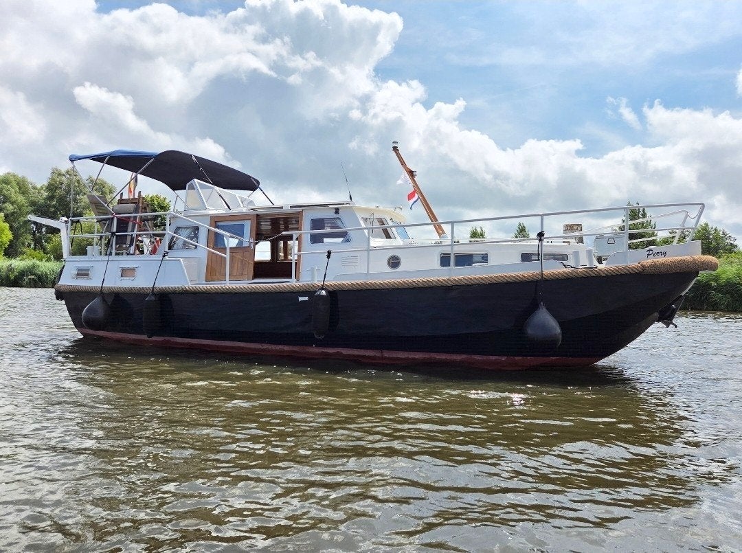 vlet 10m70 bateau moteur style vedette hollandaise, Watersport en Boten, Motorboten en Motorjachten, Overige merken, 11 m, Diesel