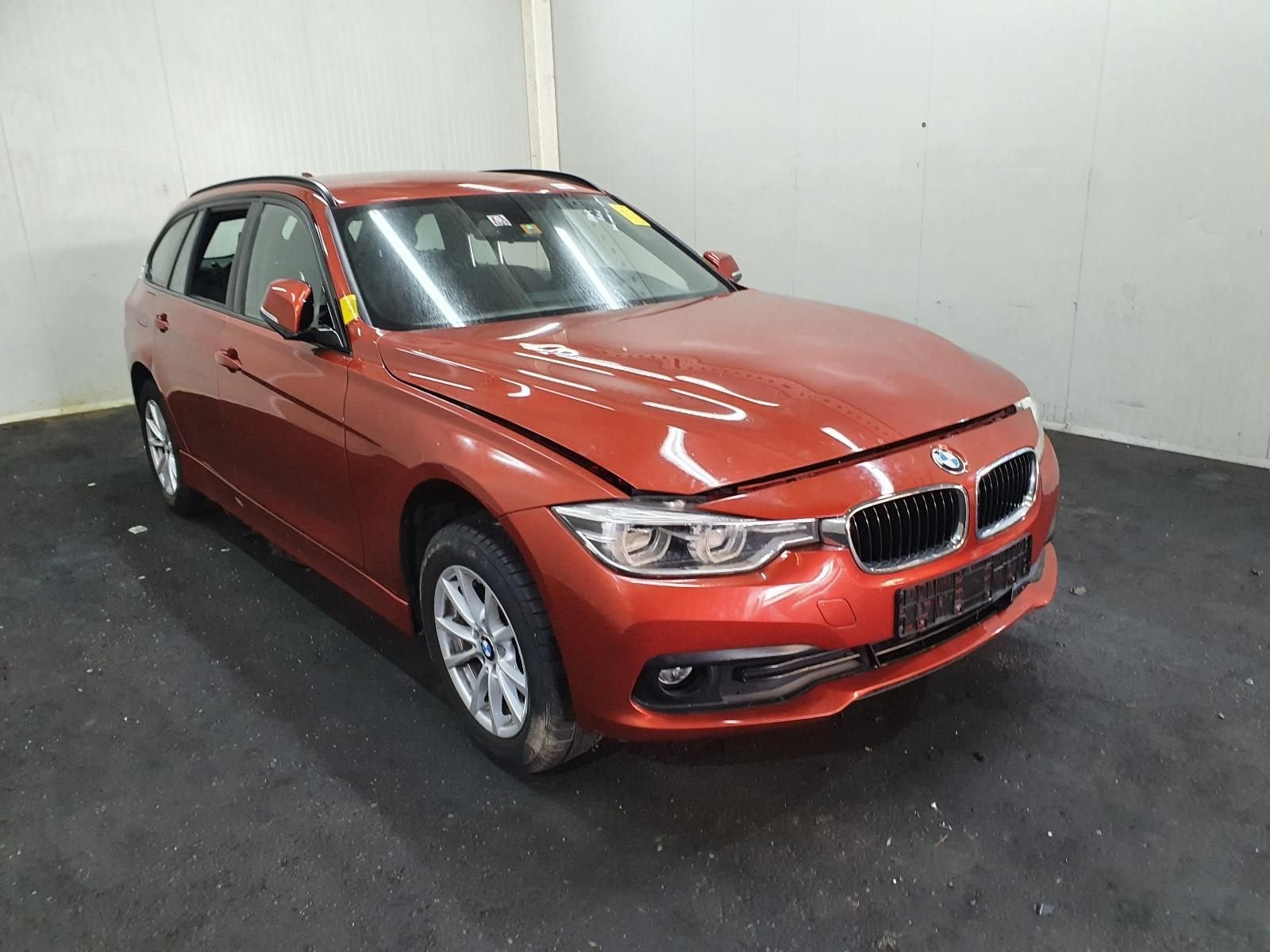 BMW  3 serie F30 F31  2017 voorkop   (plaatwerk koelers verl, Ophalen, Gebruikt, -, -