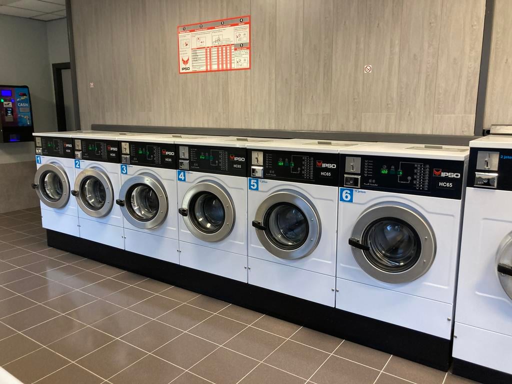 Wassalon over te nemen te Oostende, Elektronische apparatuur, Ophalen, Zo goed als nieuw