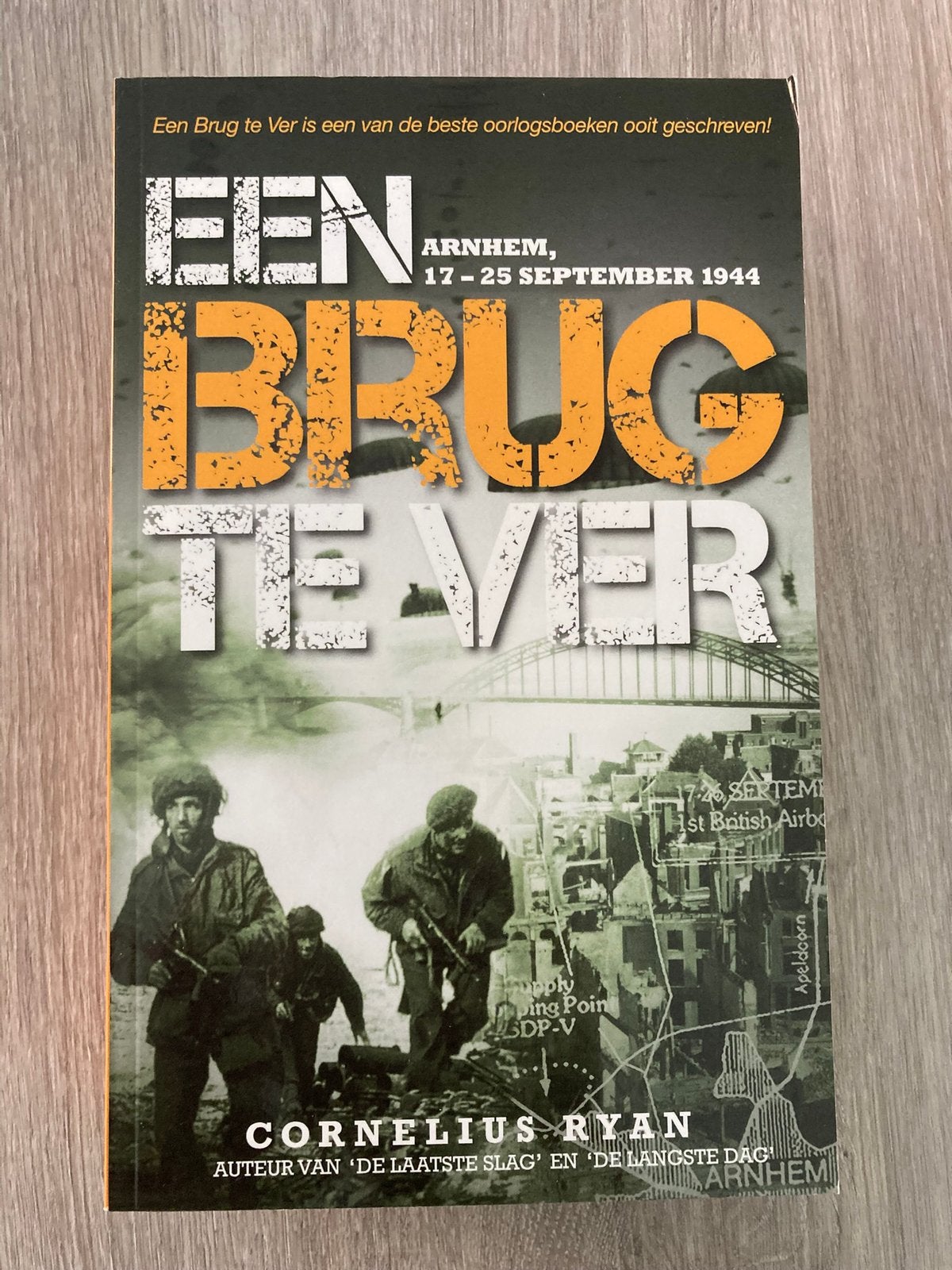 Een Brug Te Ver, Boeken, Ophalen of Verzenden, Zo goed als nieuw