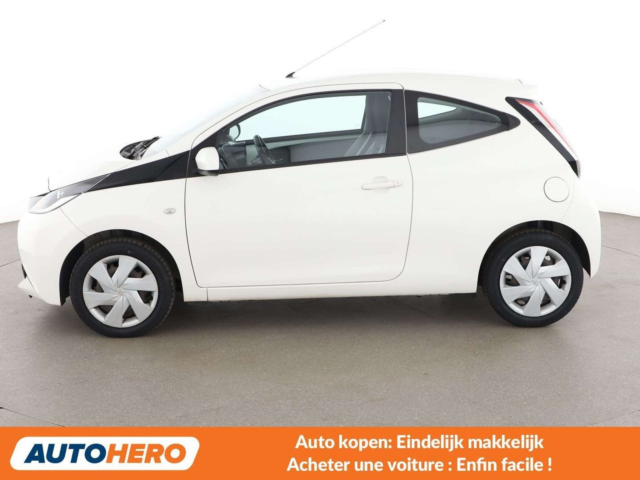 Toyota Aygo 1.0 X (année de construction 2016), Achat, 998 cm³, https://public.car-pass.be/vhr/88b486f7-0a80-4067-b90d-be09d663155c