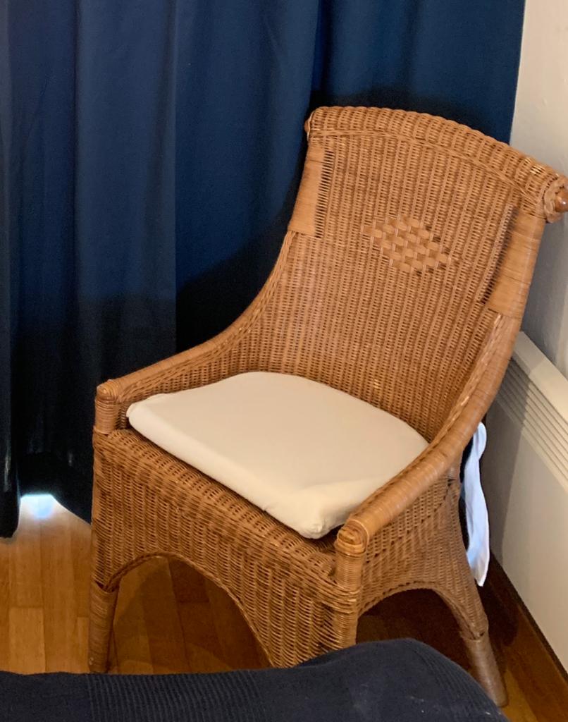 4 chaises en rotin, Enlèvement, Comme neuf