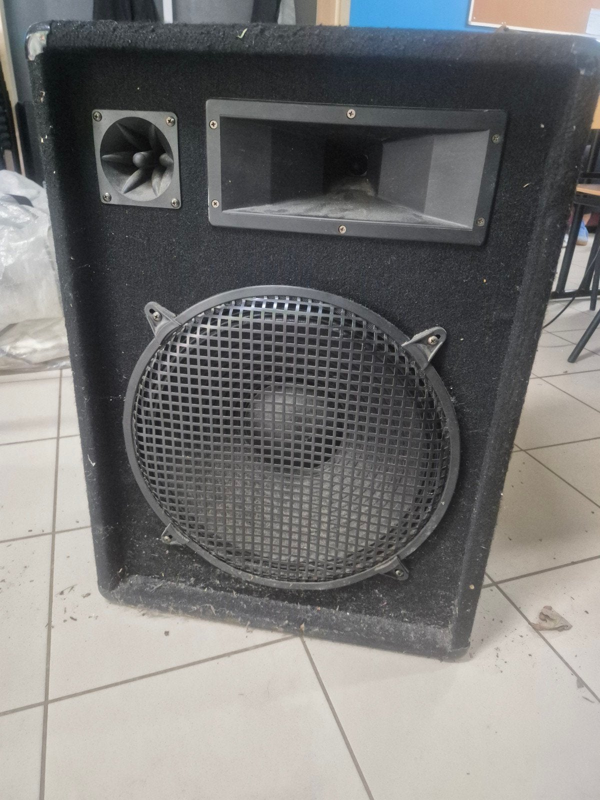 2 muziekboxen, Ophalen, Gebruikt