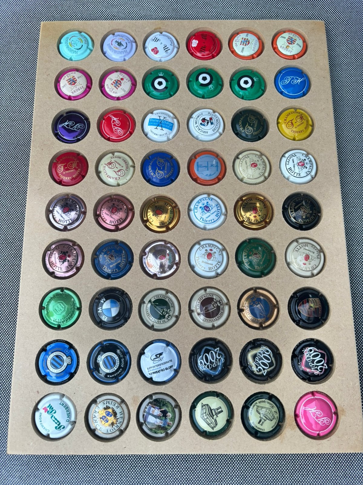 297 champagnecapsules, Collections, Collections complètes & Collections, Enlèvement ou Envoi