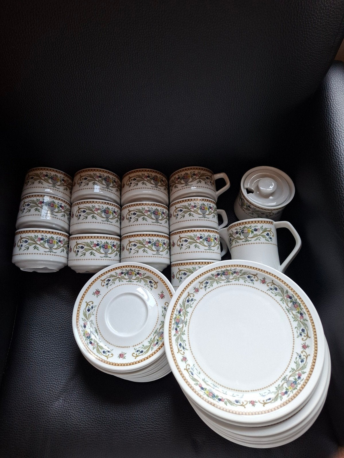 Koffieservies 13 delig, Ophalen