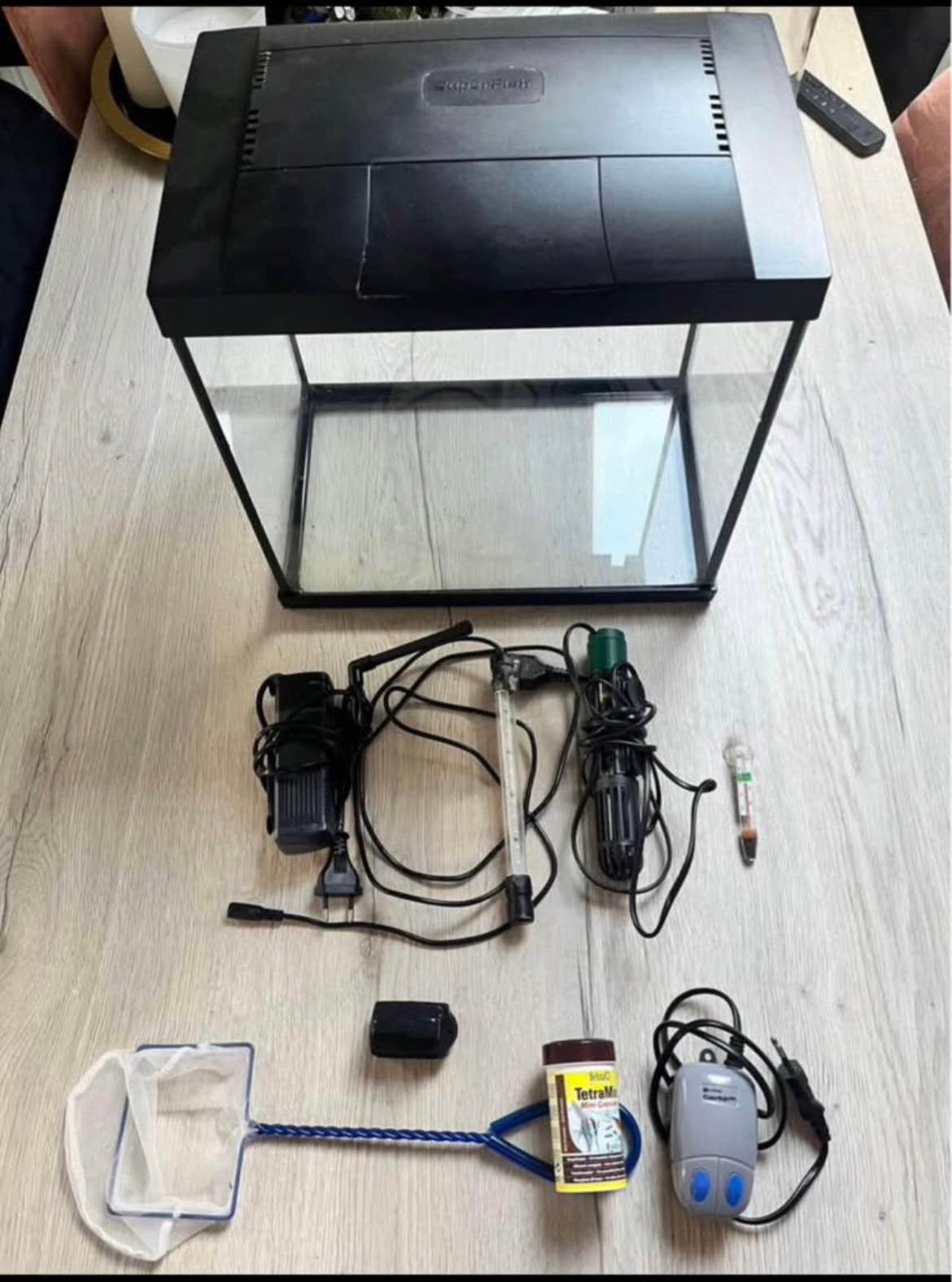 Aquarium met warmtepomp en accesoires, Ophalen, Gebruikt