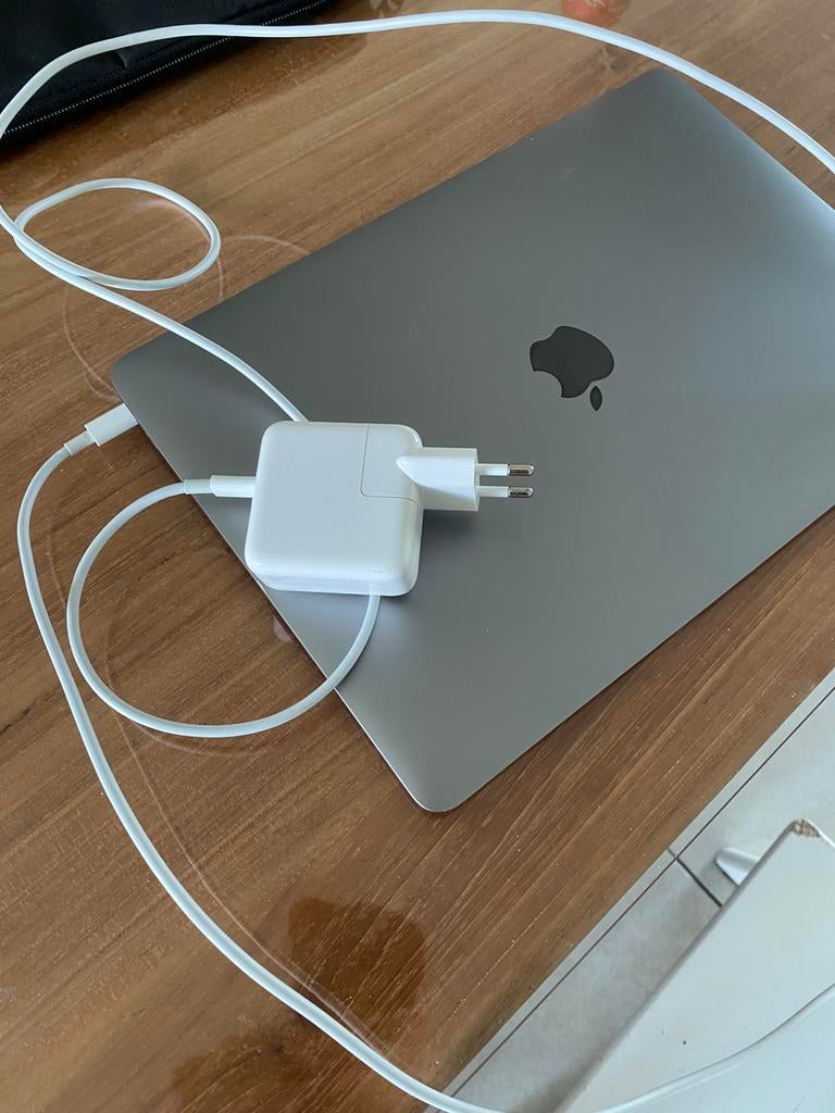 MacBook Air 13" (2020) - Intel i5 Quad-Core - 8GB RAM, Computers en Software, Ophalen, 8 GB, Zo goed als nieuw, MacBook
