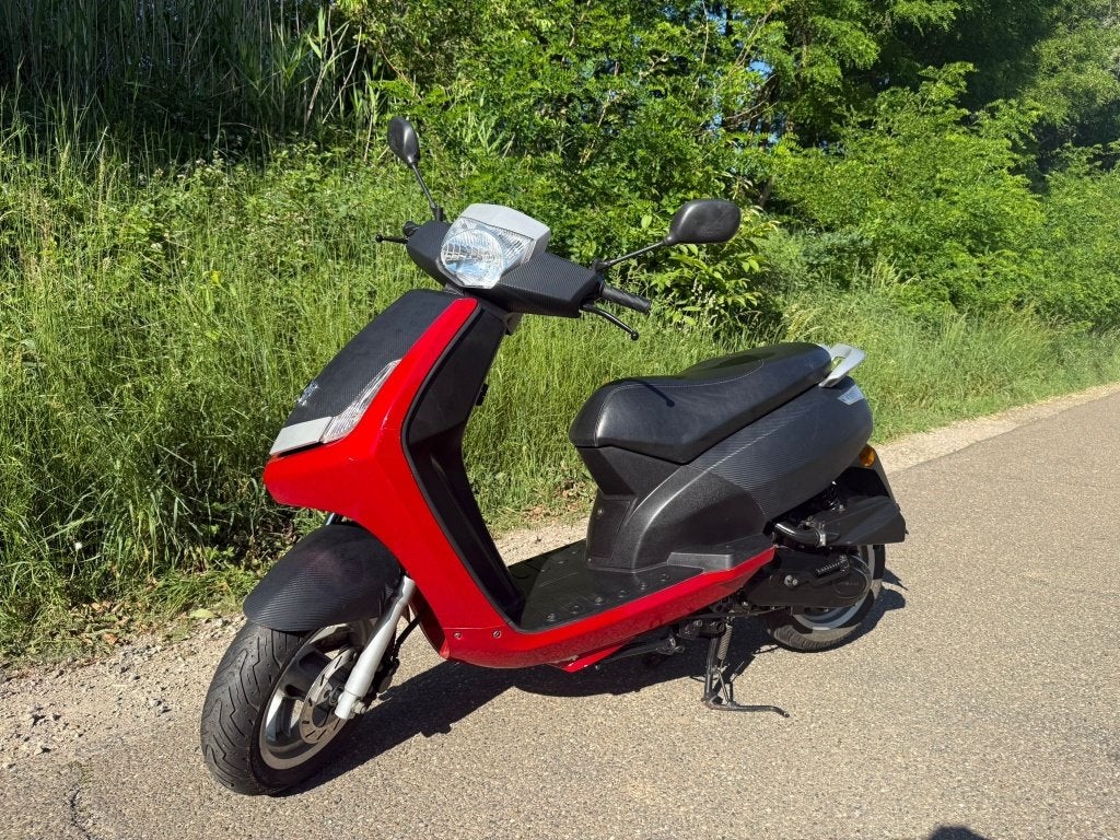 Peugeot Vivacity 3 B-klasse, Fietsen en Brommers, Ophalen, Gebruikt, Klasse B (45 km/u), Benzine