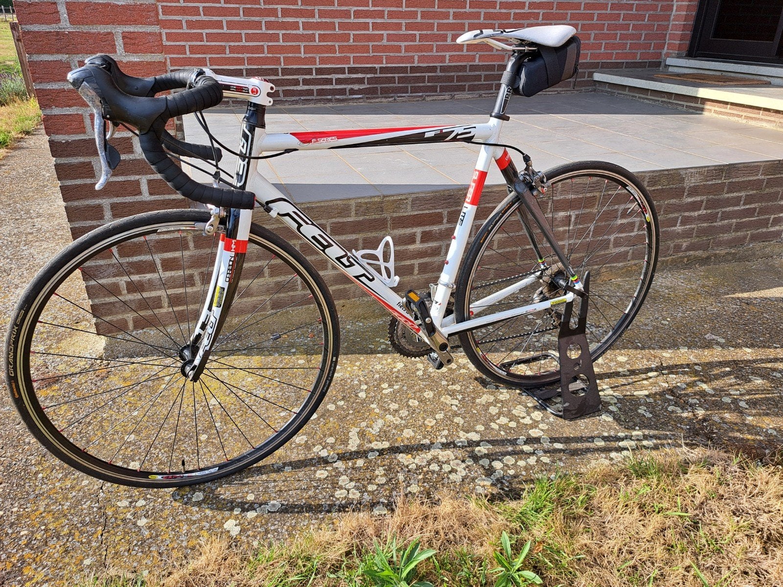 Racefiets Felt F75, Ophalen