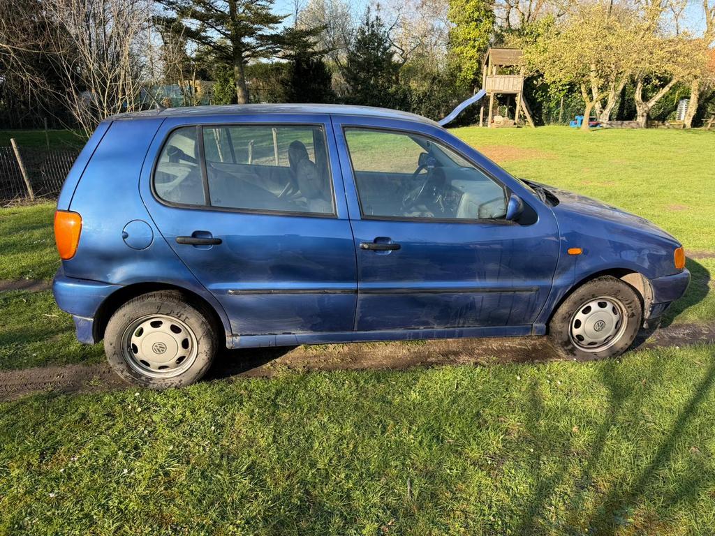 Volkswagen polo 1,4 benzine, Auto's, Volkswagen, Stof, Beige, Blauw, Handgeschakeld