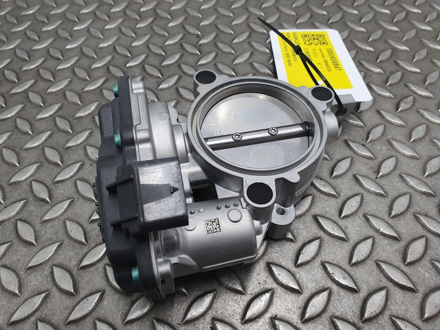 BMW 2 SERIES GASKLEPHUIS 13548601651, A3C0095100000 2020, Auto-onderdelen, Ophalen of Verzenden, Gebruikt, ARN erkend