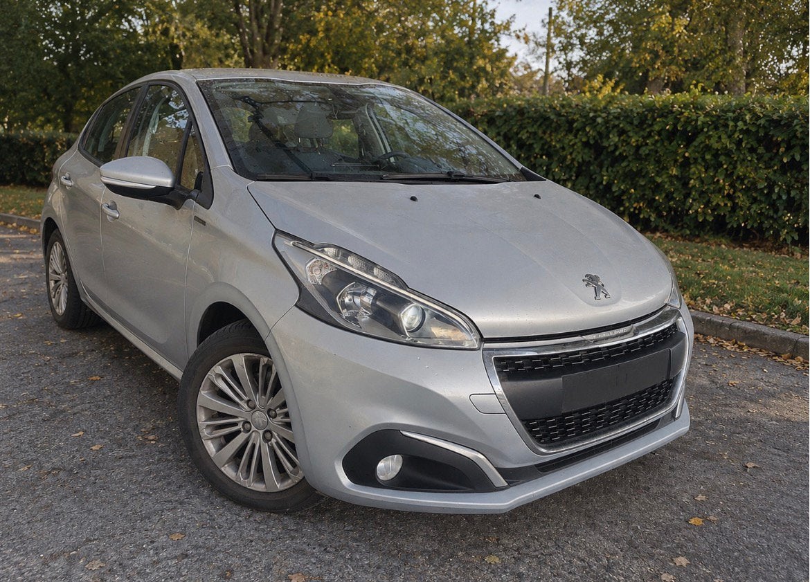PEUGEOT 208 1.2i 2019/CARPLAY+GPS+LED+AIRCO+RADAR/C.T OK, Argent ou Gris, Achat, Volant multifonction, Euro 6