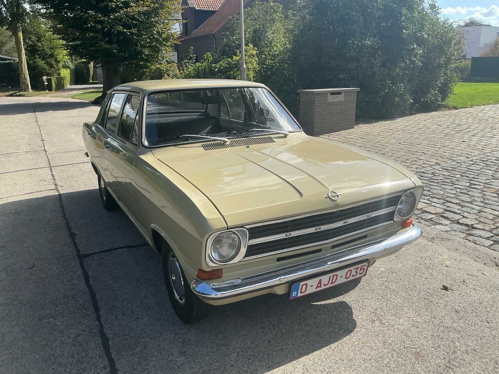 1972 Opel Kadett 1100 Oldtimer, Auto's, Bedrijf, Overige carrosserie, Opel, Handgeschakeld