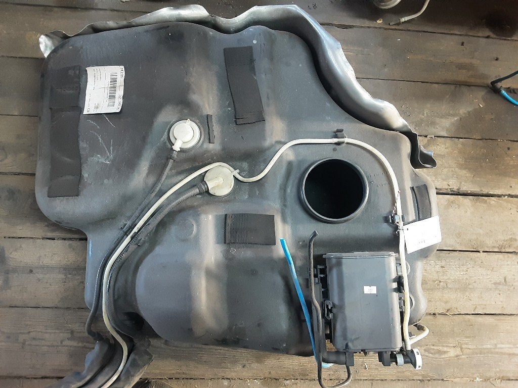 RESERVOIR CARBURANT Touran (1T1 / T2) (1T0201021CB), Volkswagen, Volkswagen AG, Utilisé, Kundenbetreuung@volkswagen.de