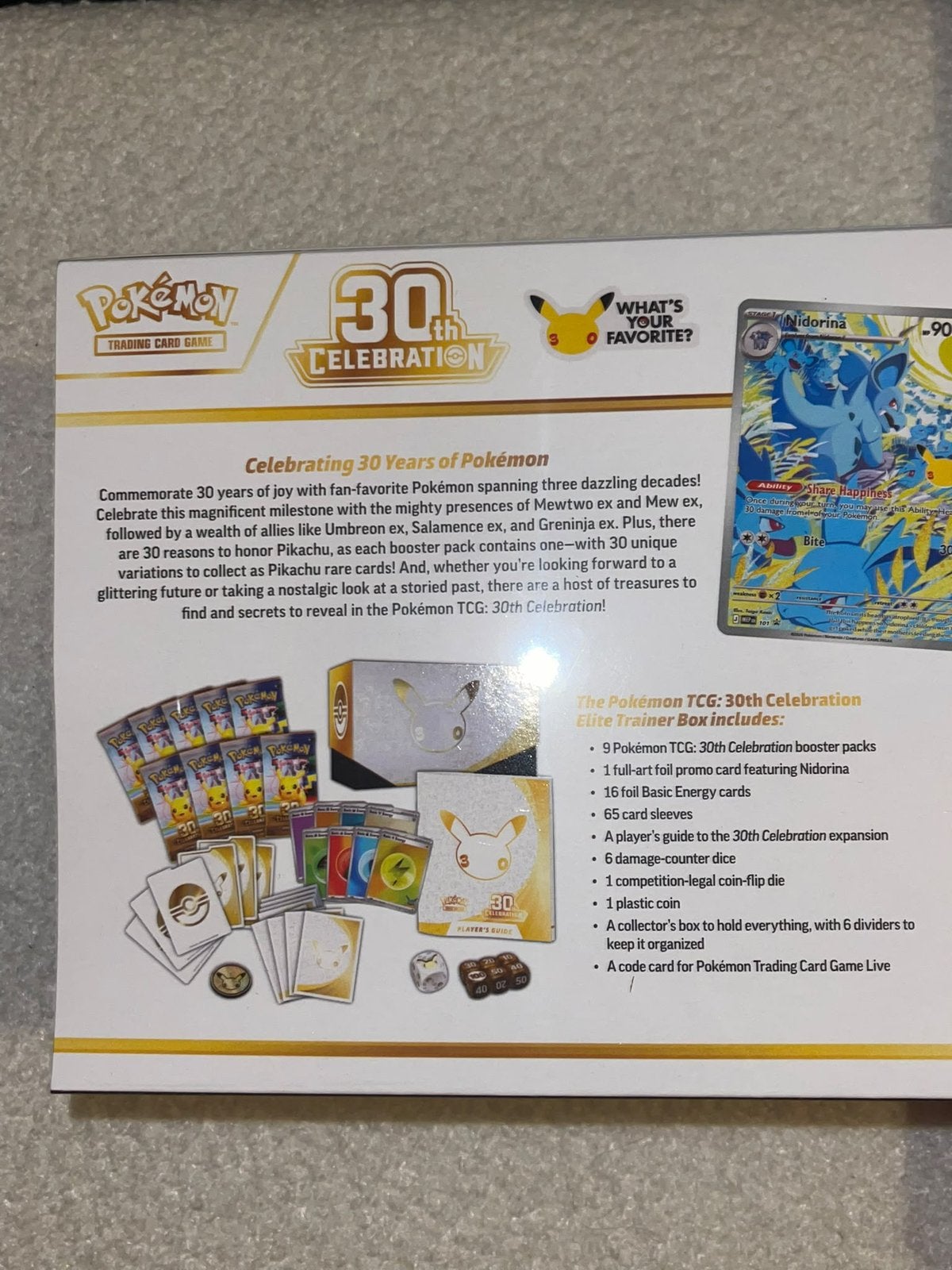 Pokemon 30th Celebration Elite Trainer Box, Hobby en Vrije tijd, Ophalen of Verzenden, Nieuw, Boosterbox, Foil