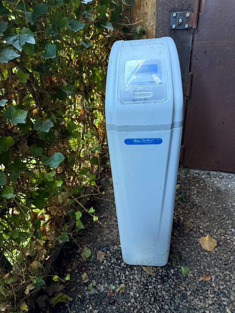 Water ontharder aqua service, Elektronische apparatuur, Ophalen, Gebruikt, Waterontharder met zout