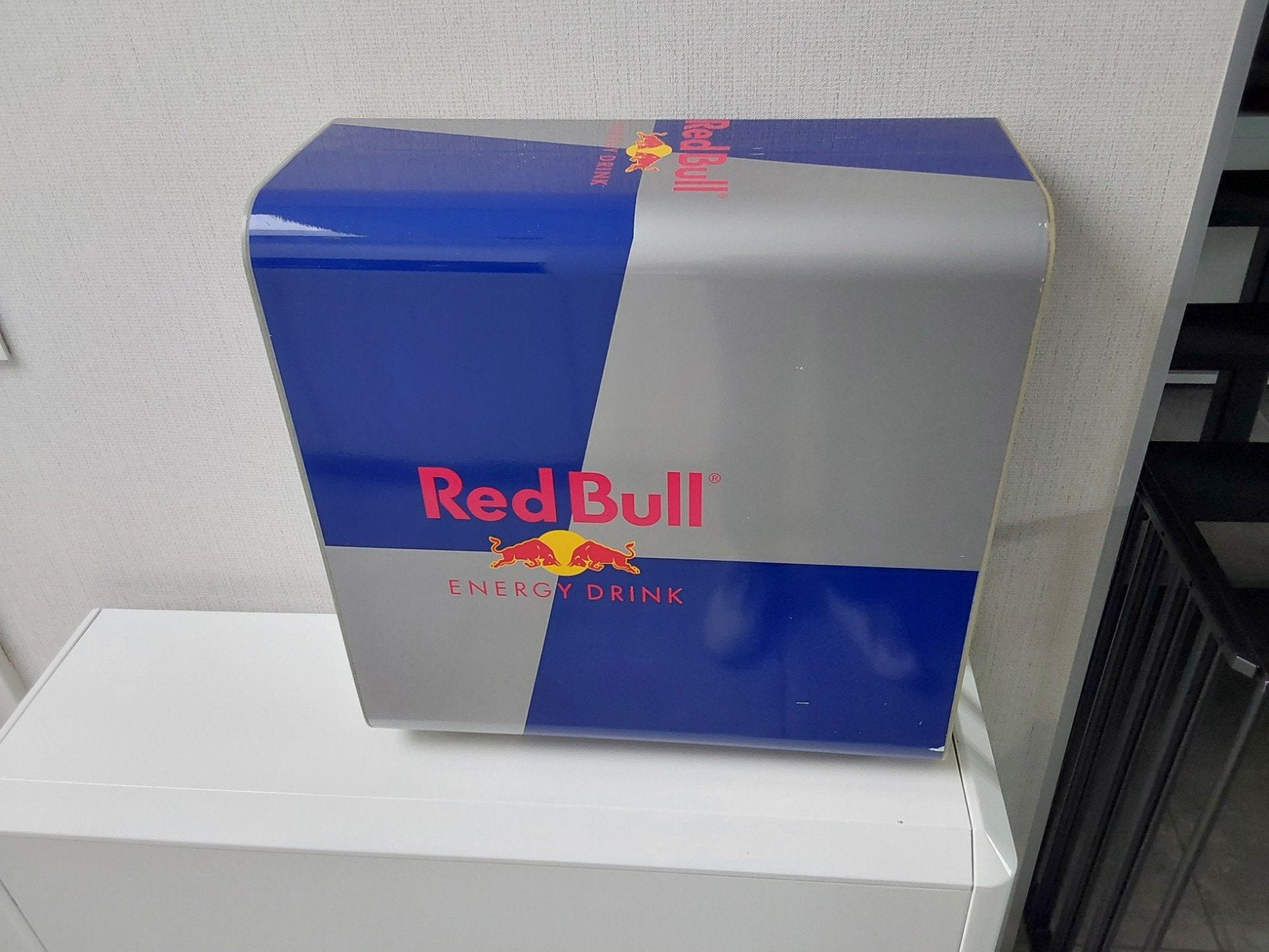 ijskast van Redbull, Collections, Enlèvement