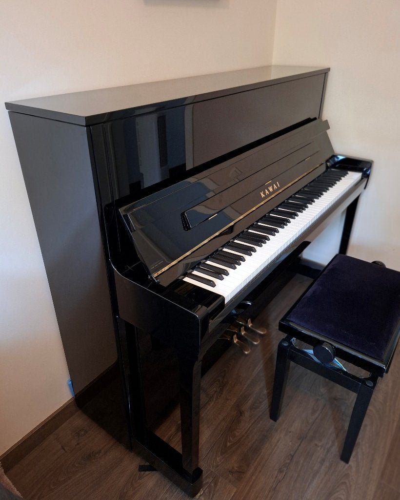 Piano droit, Muziek en Instrumenten, Ophalen, Zwart, Zo goed als nieuw, Piano