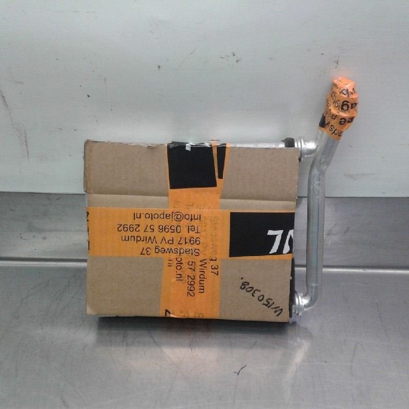 KACHELRADIATEUR Toyota Prius Plus (ZVW4) (01-2011/-), Gebruikt, Toyota