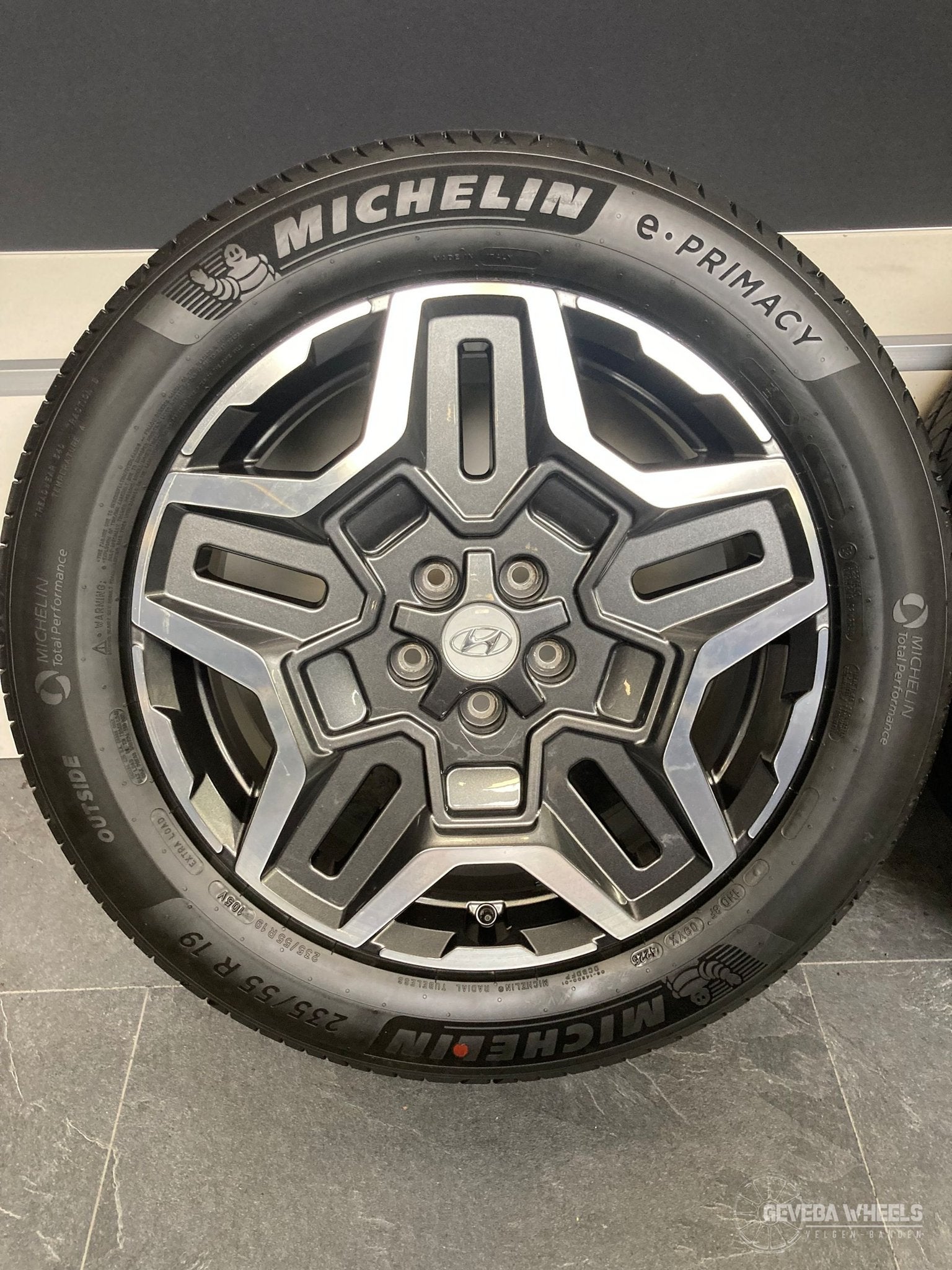19” originele Hyundai Santa Fe velgen + banden 5x114.3 52910, Auto-onderdelen, Banden en Velgen, 19 inch, Gebruikt, -, -