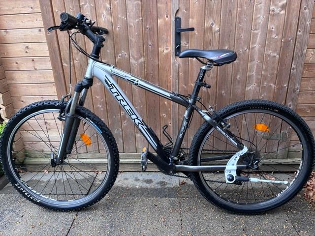Trek 4300 - Nette Mountainbike!, Fietsen en Brommers, Fietsen | Mountainbikes en ATB, Hardtail, Zo goed als nieuw, Trek, Ophalen