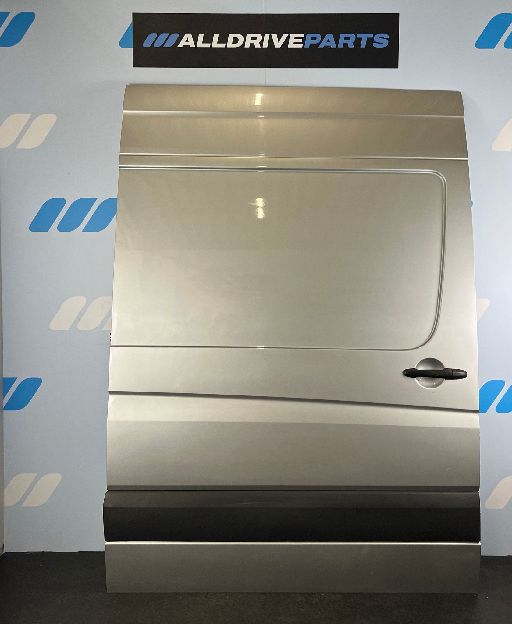 Porte coulissante droite Sprinter W906 9744 A9067307405, -, Droite, Utilisé, Porte