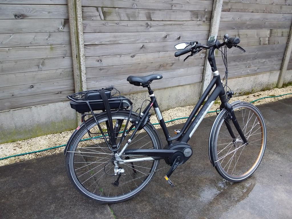 Gazelle herenfiets + nieuwe batterij 250km mee gereden., Ophalen