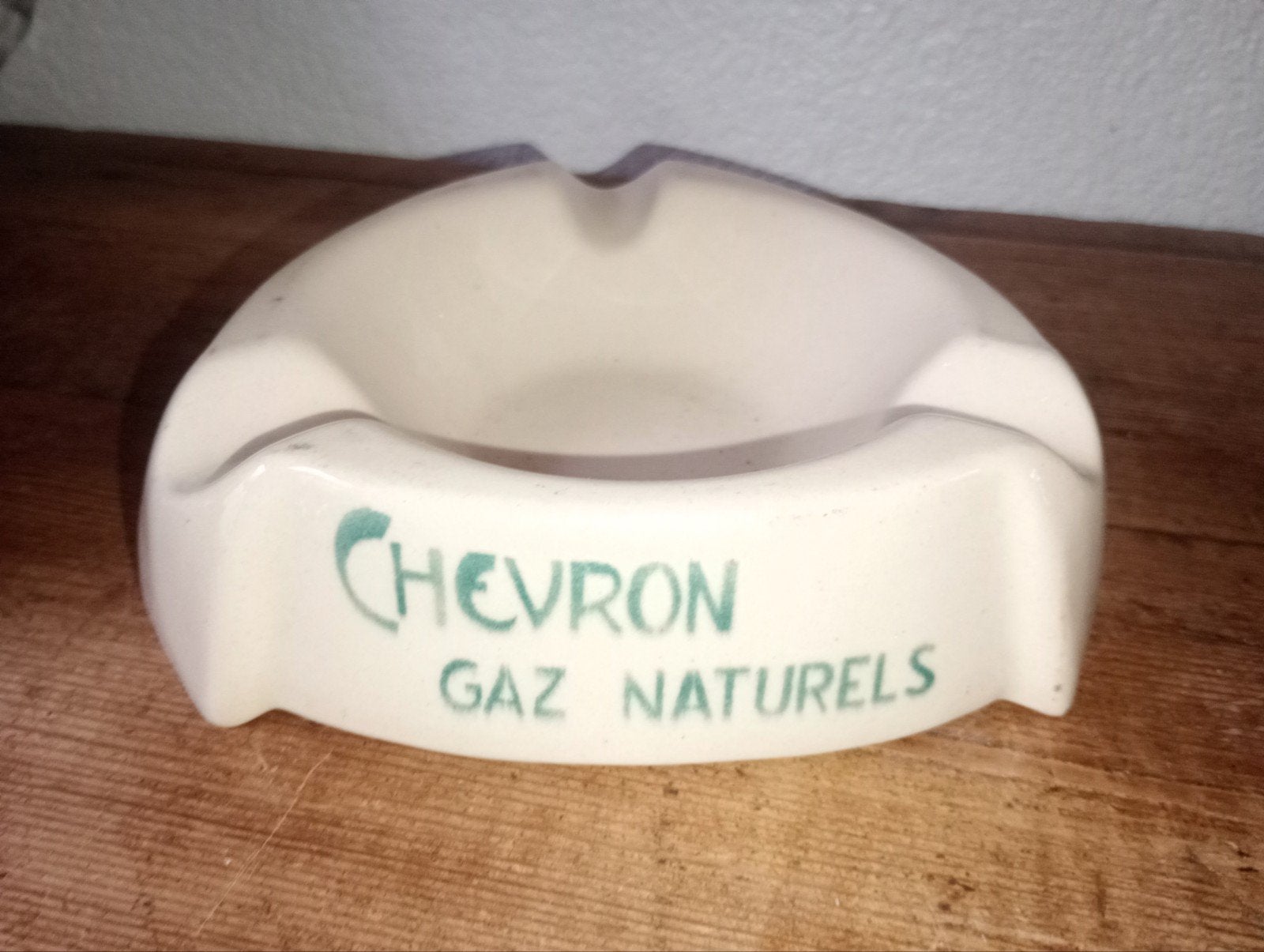 Ancien cendrier Source Chevron, Enlèvement ou Envoi, Cendrier