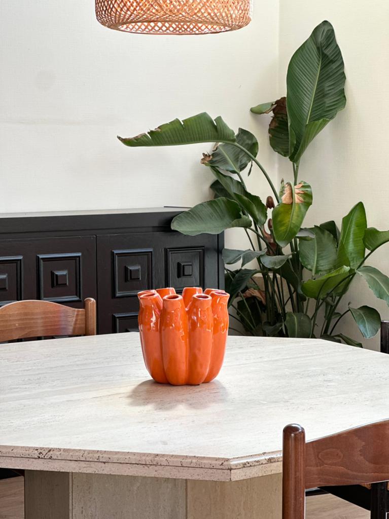 Tulpenvaas door Daan Kromhout, Ophalen, Zo goed als nieuw, Steen