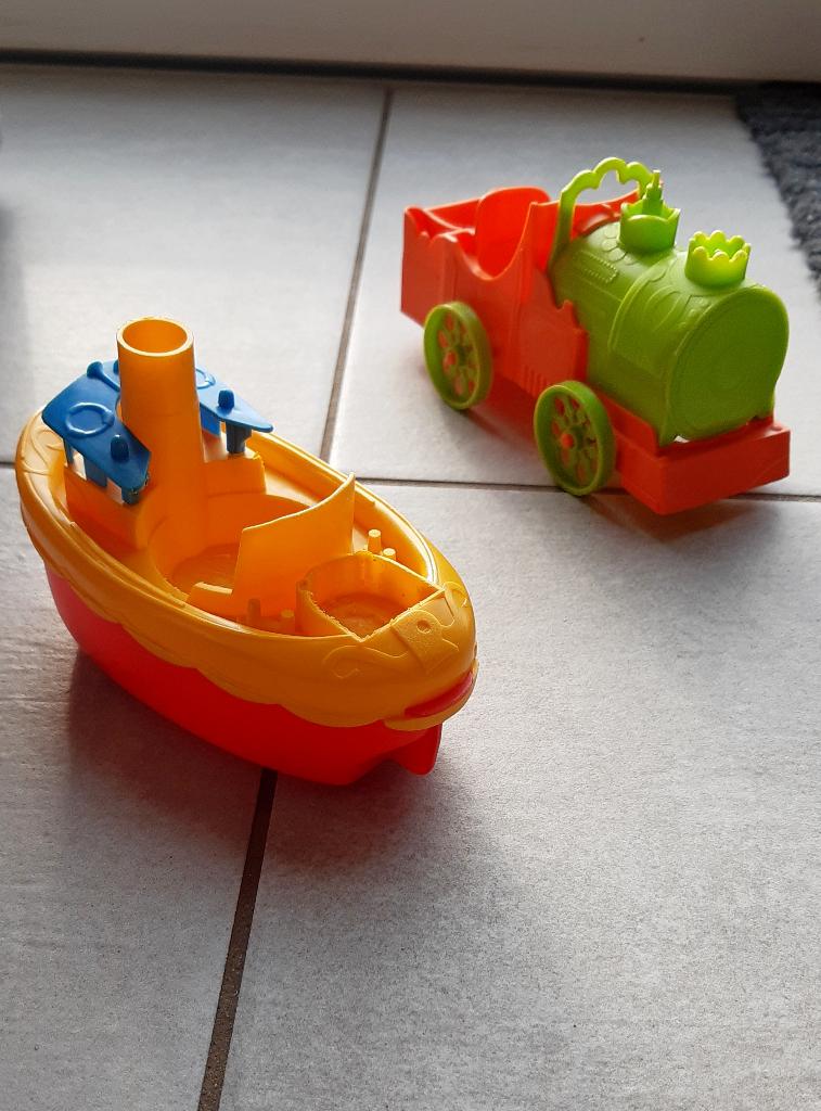 bateau et train - navire et locomotive sur roues, Enlèvement ou Envoi