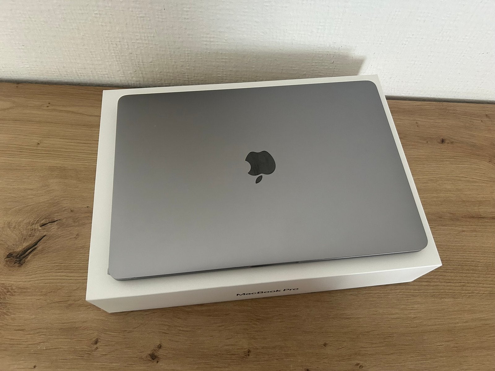 MacBook Pro 13 M1 en 256 SSD, 256 GB, 8 GB, Ophalen of Verzenden, Zo goed als nieuw