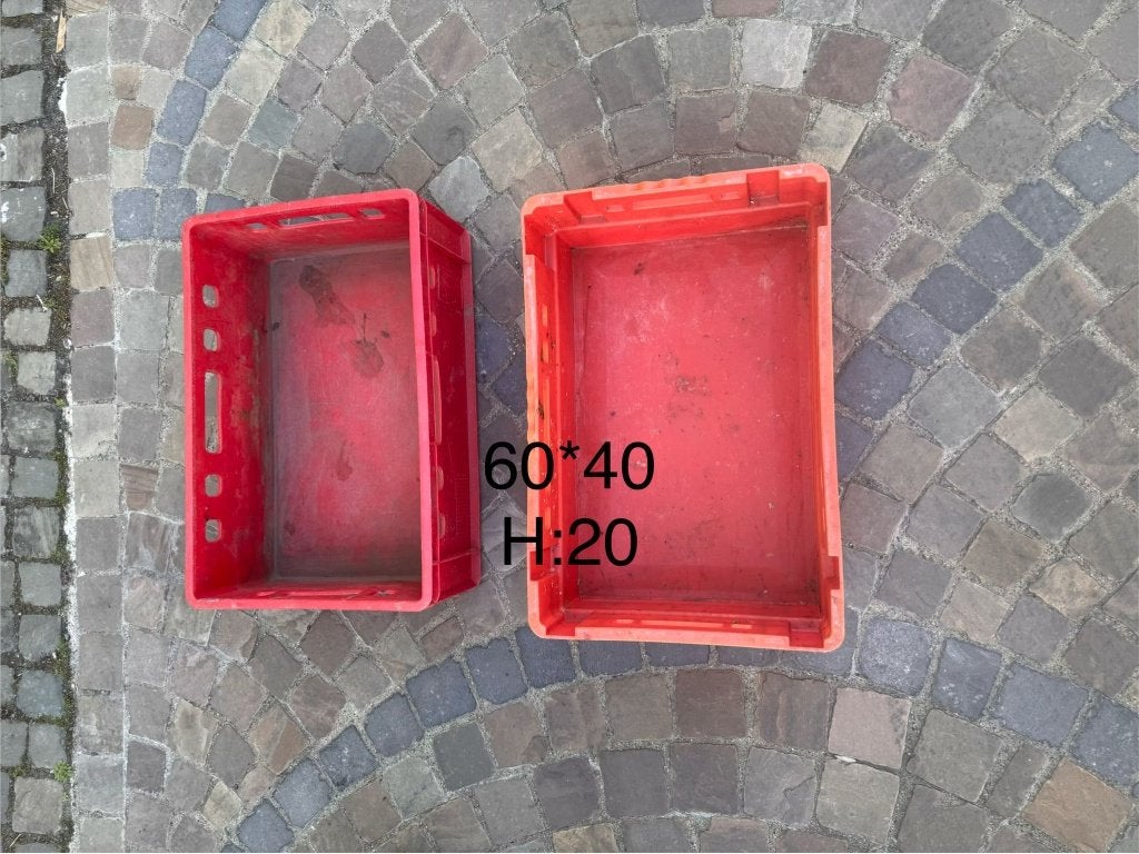 Prix5 euro pour piece,caisses plastique, Divers, Enlèvement
