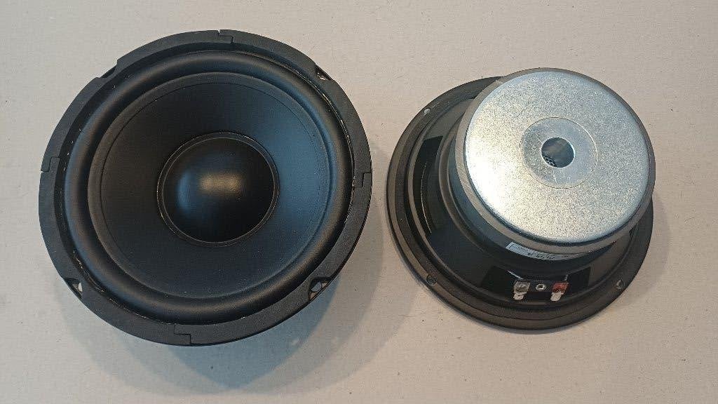 2 x Grs mid/woofer 6.5" - 8ohm - 87db - 60-85watt als nieuw, Audio, Tv en Foto, Luidsprekerboxen, Ophalen of Verzenden, Zo goed als nieuw