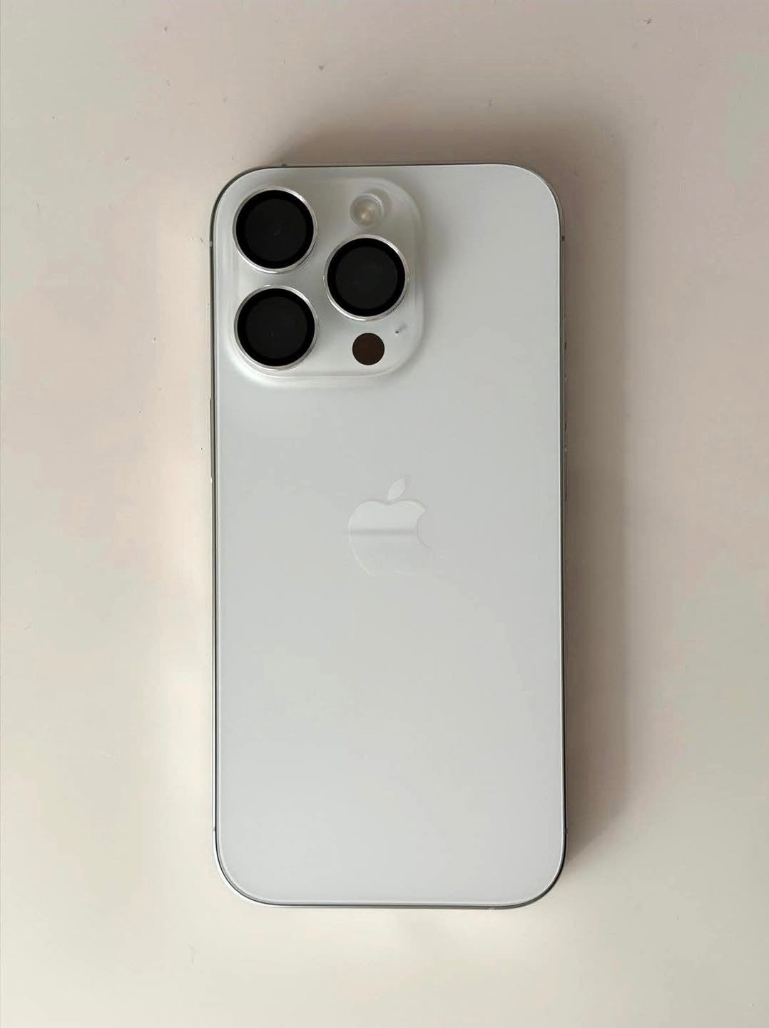 Apple iPhone 16 Pro Max 1TB Wit - Zo goed als nieuw, Télécoms, Téléphonie mobile | Apple iPhone, Neuf, Enlèvement ou Envoi, Sans abonnement