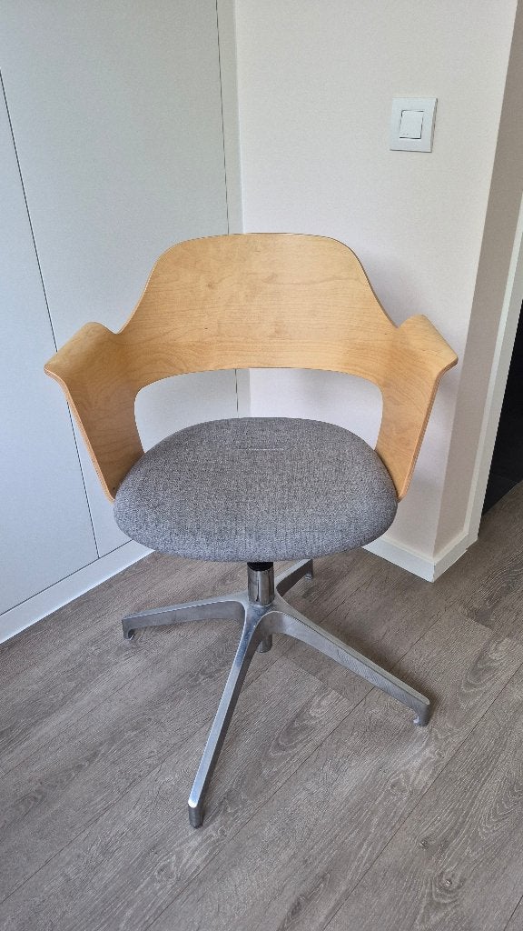IKEA FJÄLLBERGET – design bureaustoel / vergaderstoel, Ophalen, Zo goed als nieuw, Grijs, Bureaustoel