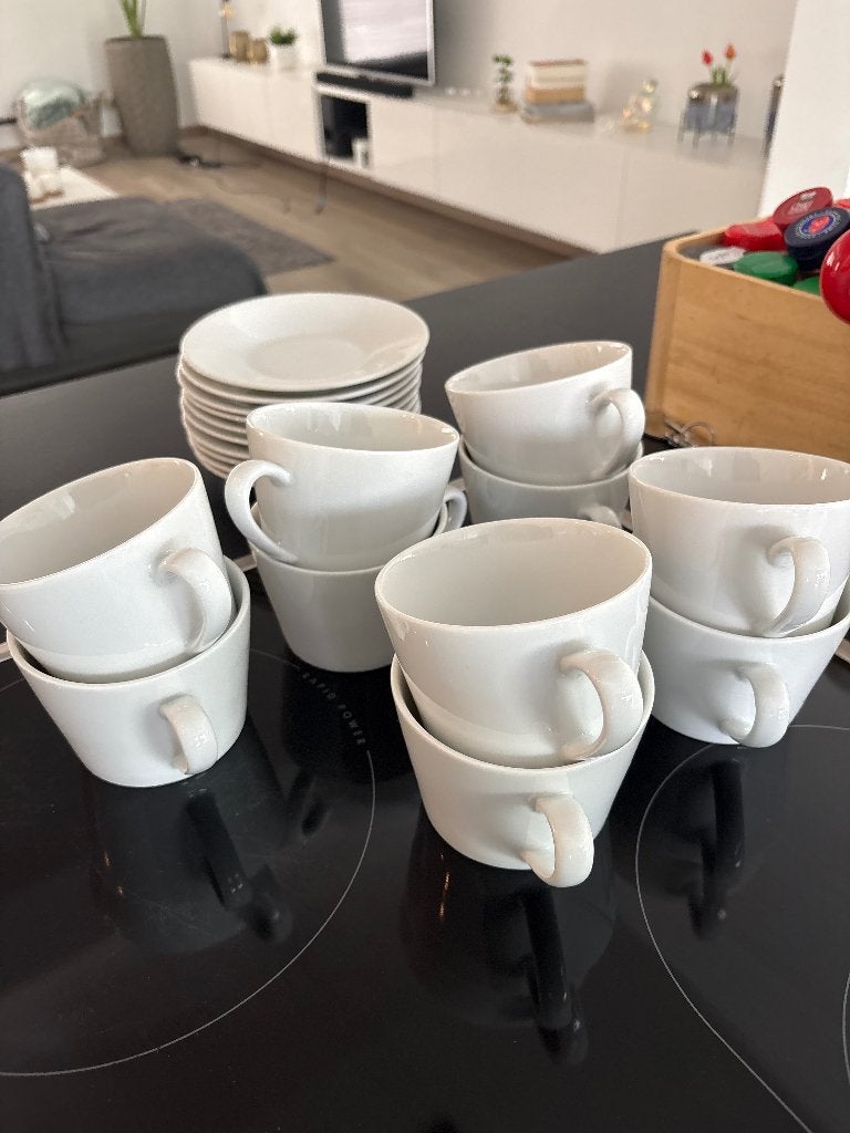 Koffietassen + onderbordjes IKEA 10 stuks, Huis en Inrichting, Ophalen, IKEA, Zo goed als nieuw, Modern