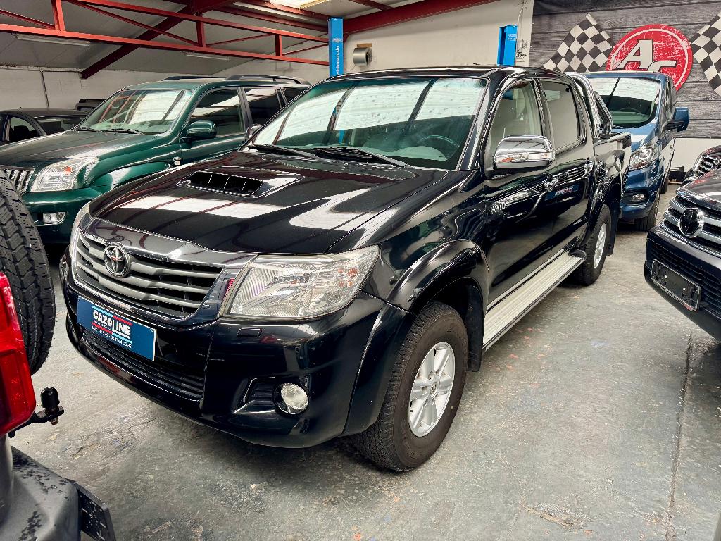 Hilux beschikbaar x 3 2.5/3.0 vanaf 140000 km, Auto's, Multifunctioneel stuurwiel, Zwart, Bedrijf, SUV of Terreinwagen