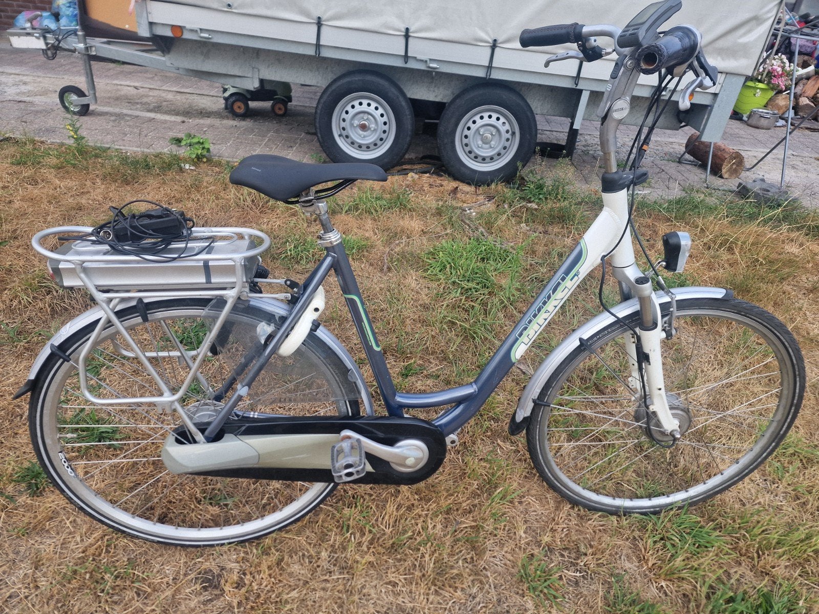 elektische damesfiets bikkel 28" 56 cm, Fietsen en Brommers, 55 tot 59 cm, Ophalen, Gebruikt