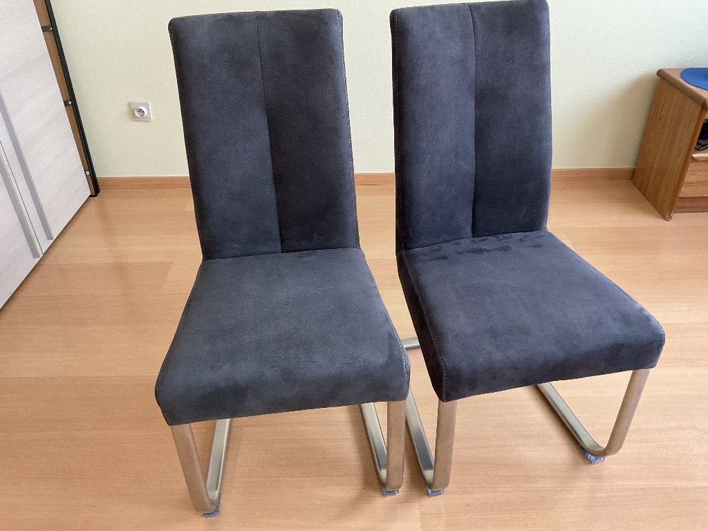 Twee stoelen, Maison & Meubles, Gris, Comme neuf, Enlèvement, Cuir