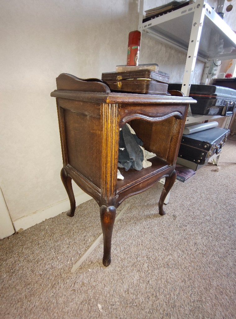 2 tables de chevet, bois massif, rustique, Maison & Meubles, Moins de 45 cm, Enlèvement, Utilisé, 55 à 70 cm