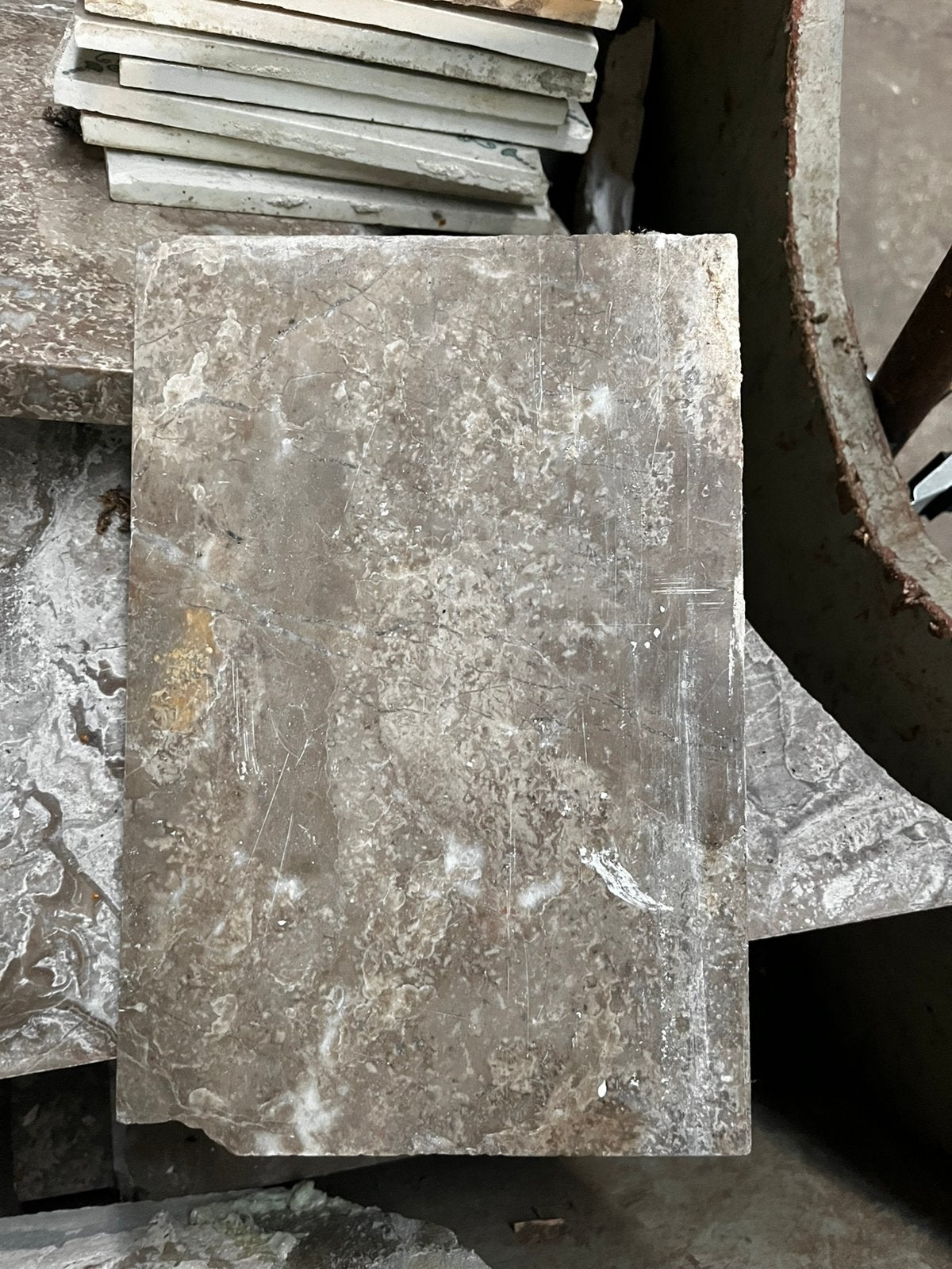 Marmeren stukken - bruin/grijs - diverse afmetingen, Doe-het-zelf en Bouw, Ophalen, Zo goed als nieuw, 20 tot 40 cm, Minder dan 5 m²