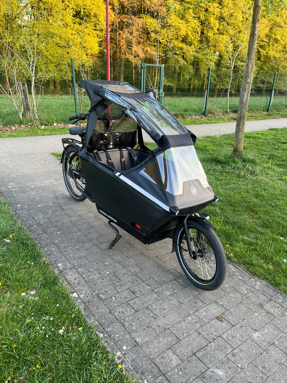 Urban Arrow, 3 kinderen, Elektrisch, Zo goed als nieuw, Schijfrem