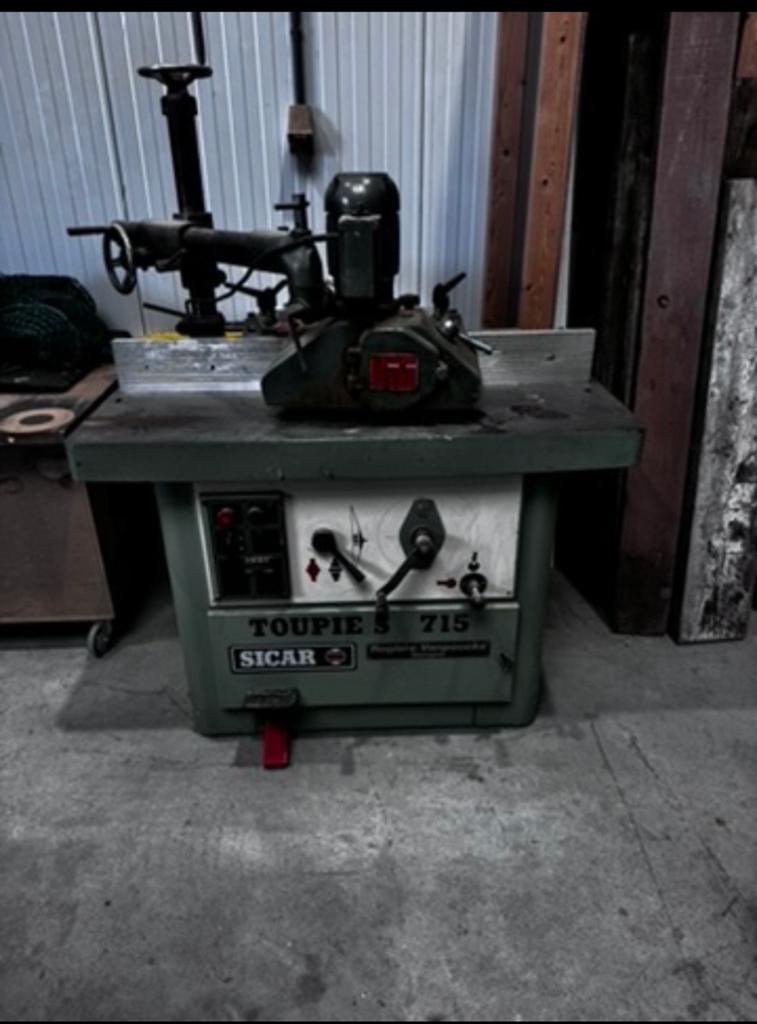Freesmachine 380v, Bricolage & Construction, Outillage | Fraiseuses, Enlèvement