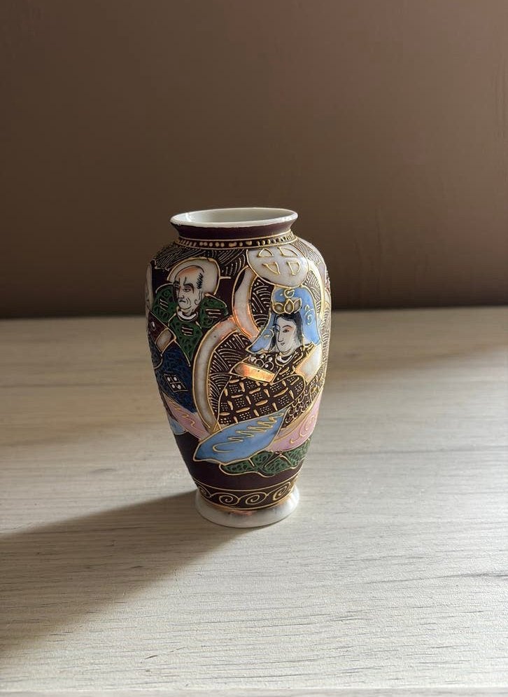 Vase japonais vintage Satsuma Moriage - Marqué « Dai » 1950, Enlèvement ou Envoi