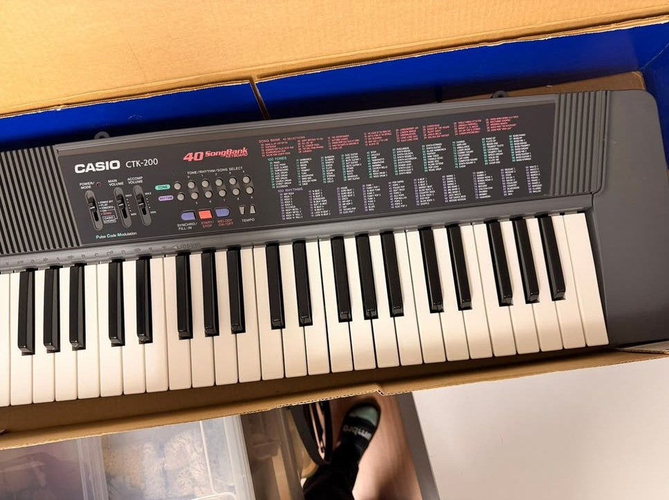 Keyboard Casio CTK-200, Muziek en Instrumenten, Ophalen, Zo goed als nieuw