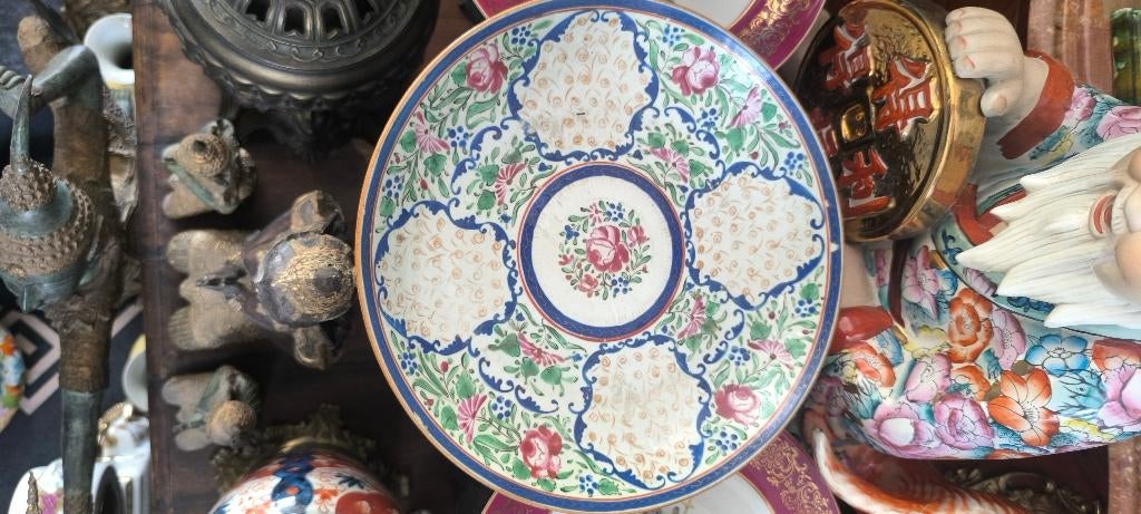 Antieke Chinese Export porcelain, 19 eeuw famille rose bord, Enlèvement ou Envoi