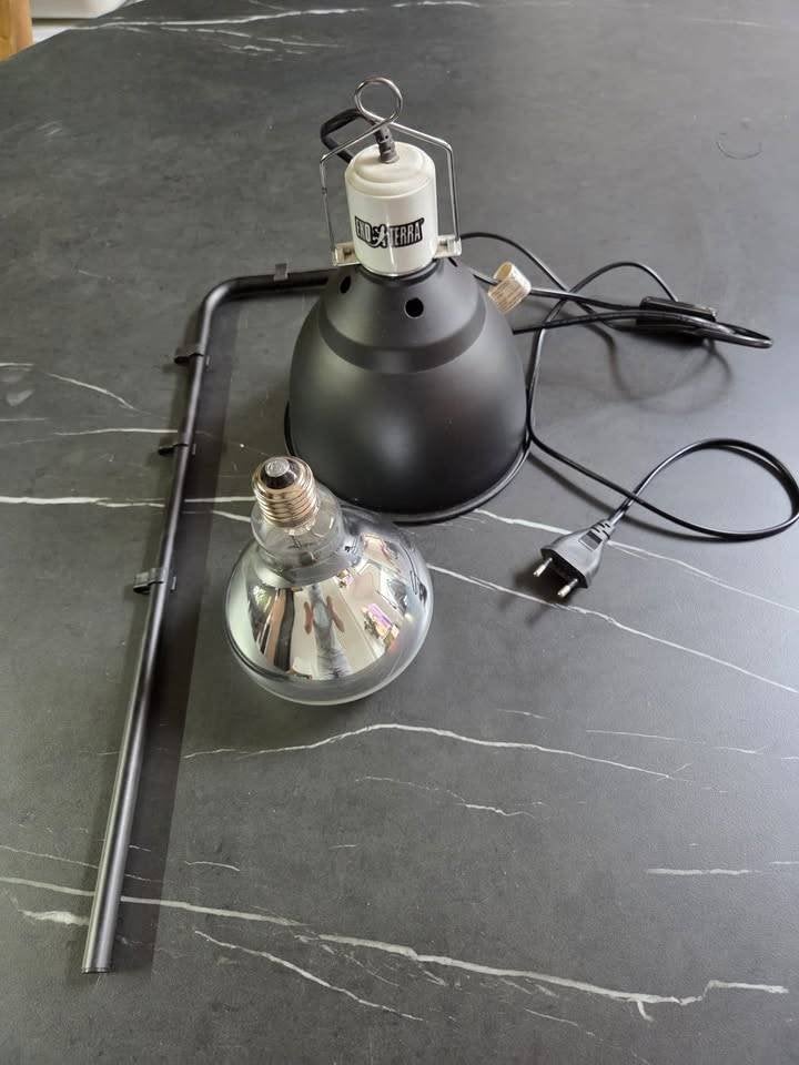Exo Terra Light Dome aluminium reflector Ø18 cm, Dieren en Toebehoren, Ophalen, Gebruikt, Verlichting